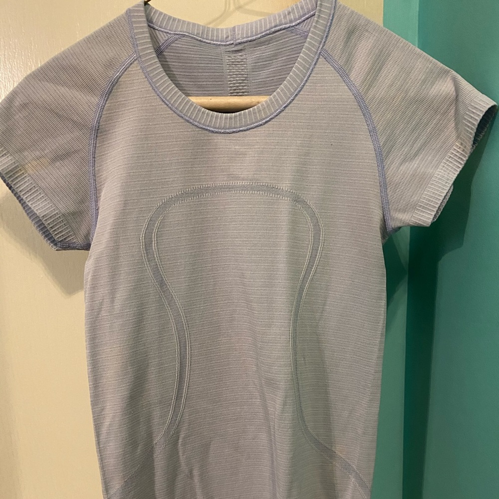 Lululemon top